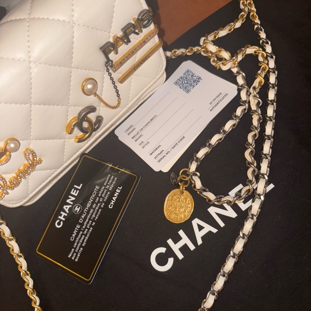 Chanel Paris Coco Runway Wallet On Chain White Lambskin WOC Full Set - Picture 14 of 14